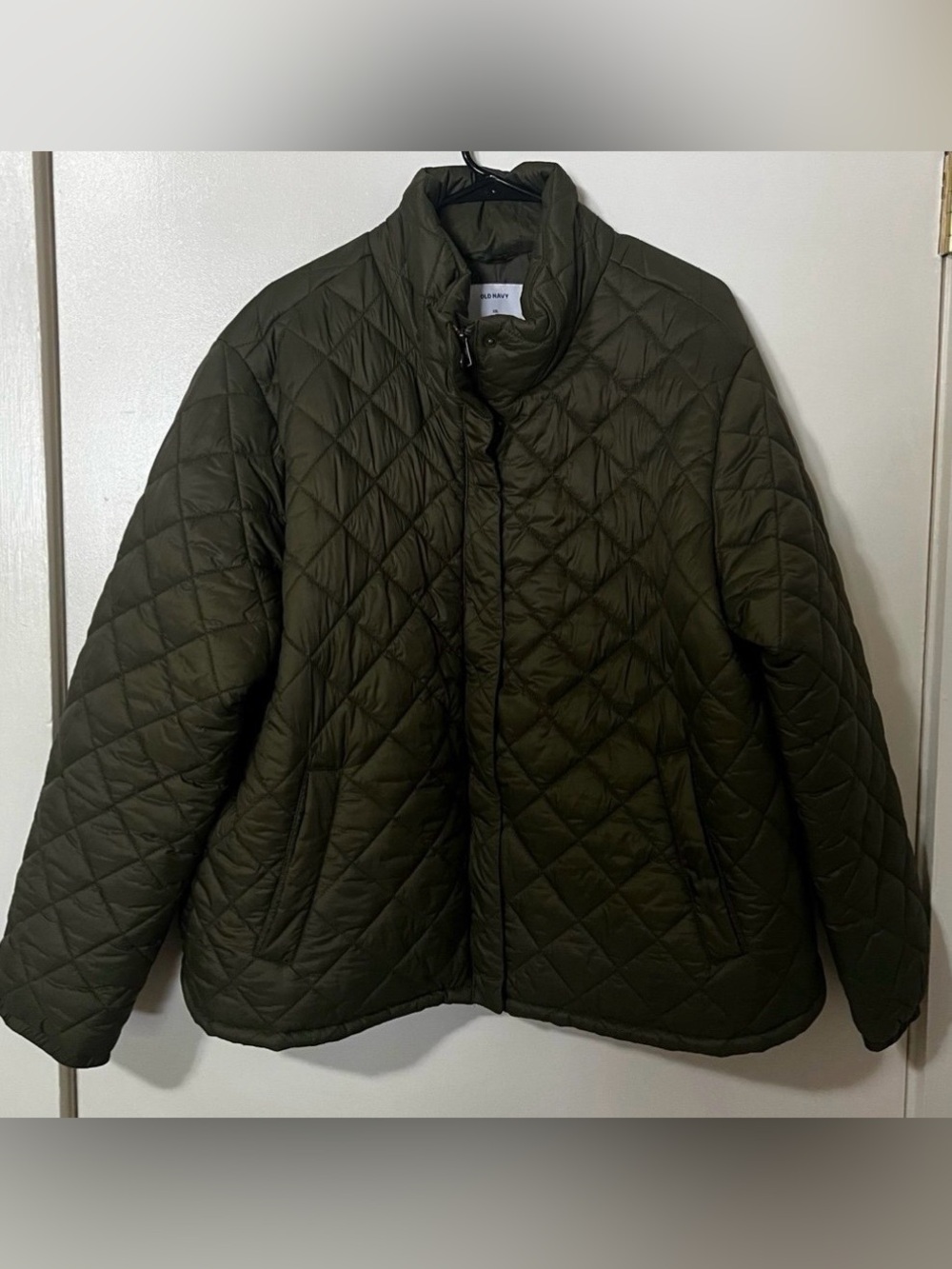 Old Navy women’s Quilted Puffer Jacket in Olive
